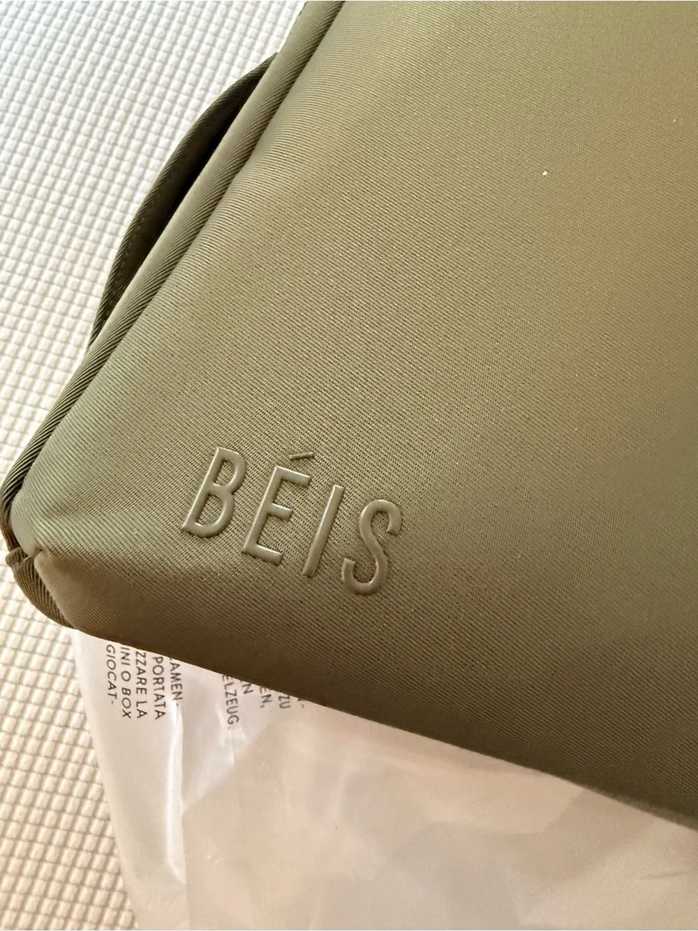 BEIS The Ultimate Travel Duffle in Olive NWT